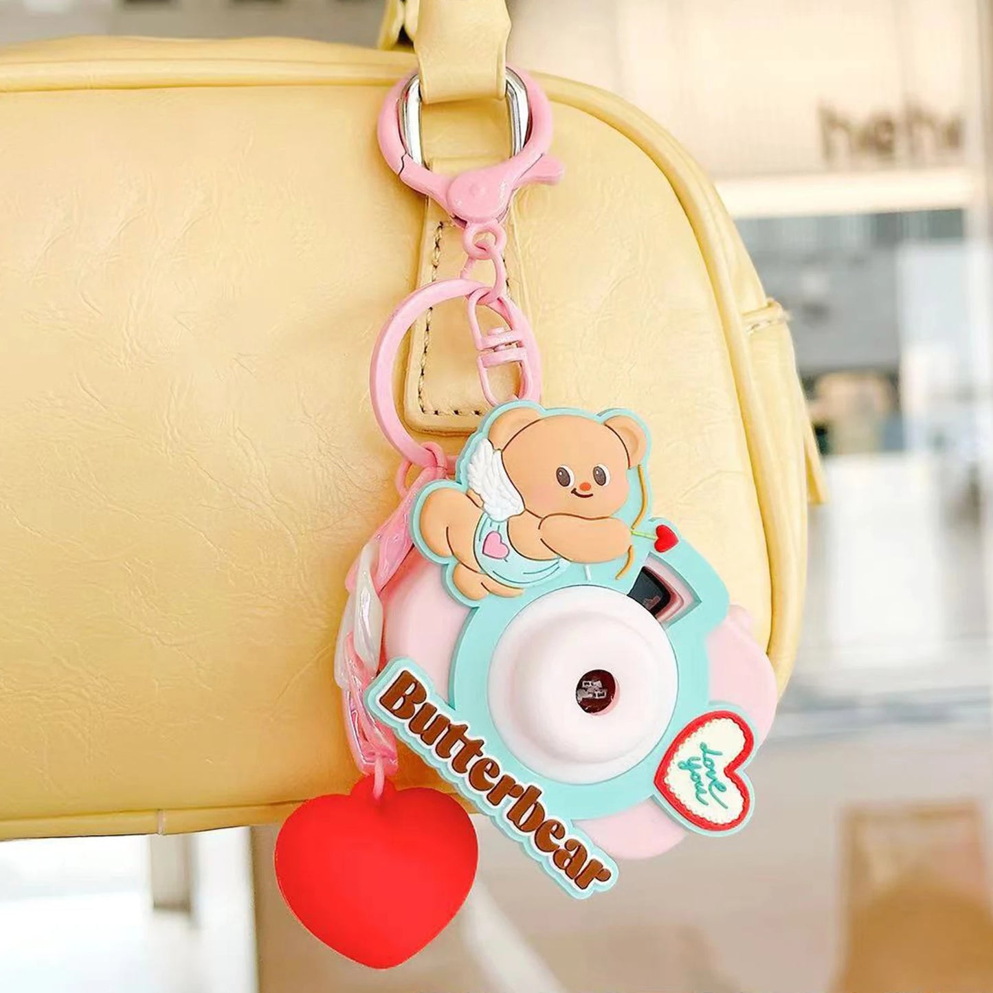 Cute Cartoon Camera Keychain – Creative Accessory for Kids, Girls & Gift Lovers